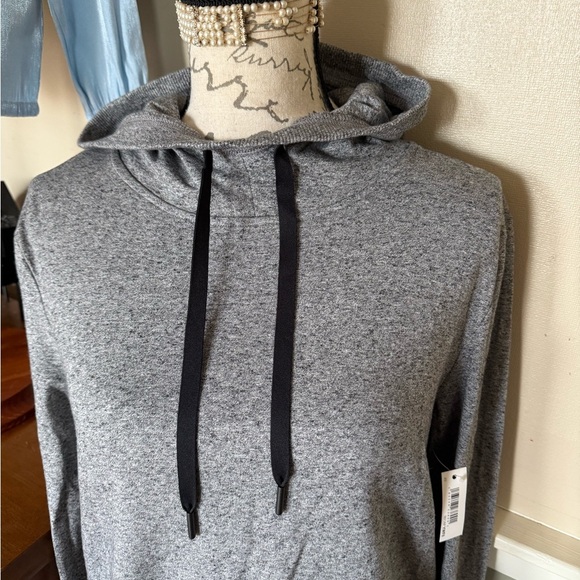 Amazon Essentials Gray Hooded Sweatshirt Relaxed Fit - Picture 2 of 7